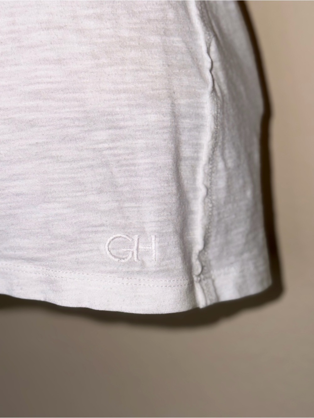 Gilly Hicks XSmall White V-Neck Burnout Short Sleeve Tee - Picture 12 of 13